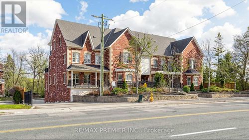 106-9589 Keele St, Maple, ON, L6A5M1 | Card Image