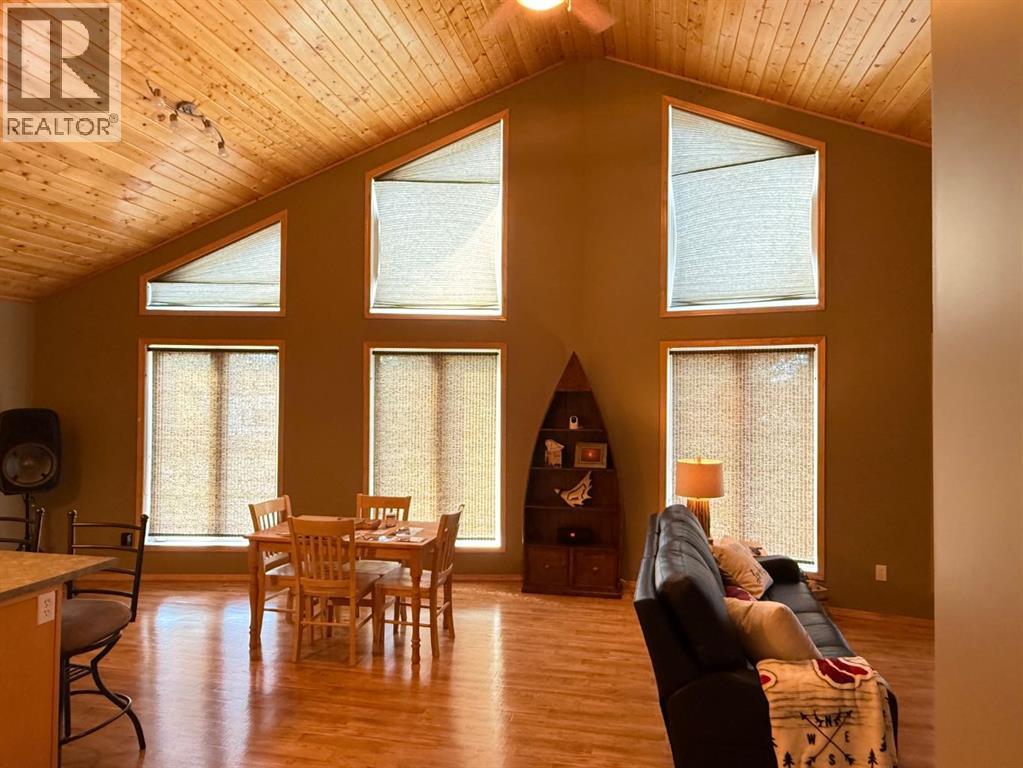 Residential in Lac Des Iles 2