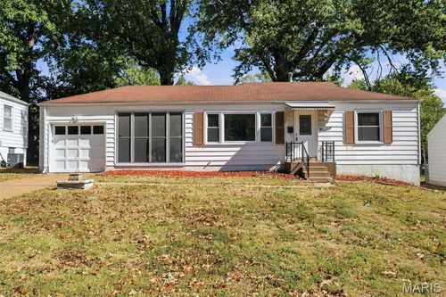 10204 Tappan Dr, Saint Louis, MO, 63137-2037 | Card Image