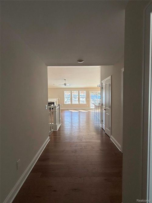 27-315 Canyon Creek Ct, Howell, MI, 48843-9255 | Card Image