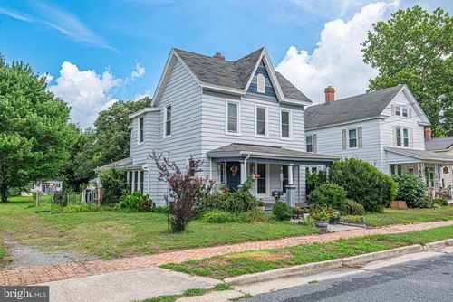 217 E Federal St, SNOW HILL, MD, 21863-1318 | Card Image