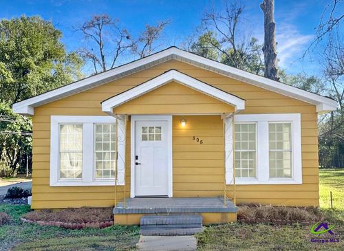 305 Chestnut St, Fort valley, GA, 31030-2728 | Card Image