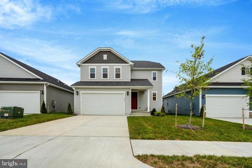 102 Midsummer Ln, MIDDLETOWN, VA, 22645-9611 | Card Image