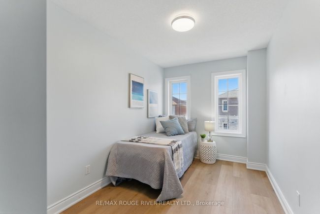 4 Prospect Way, House attached with 3 bedrooms, 3 bathrooms and 1 parking in Whitby ON | Image 27
