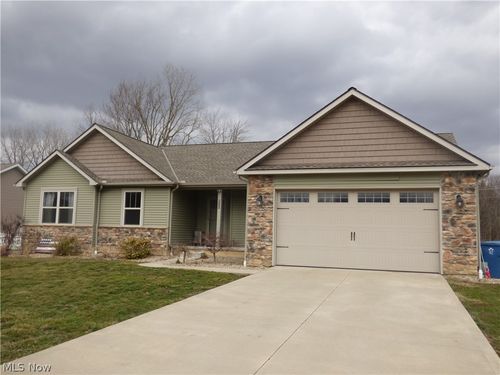 283 Woodland Ct, Wellington, OH, 44090-8903 | Card Image