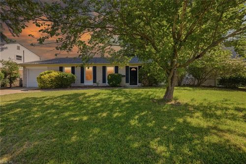 3804 Forest Glen Rd, Virginia Beach, VA, 23452-2907 | Card Image