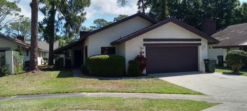 106 Augusta Cir, Daytona Beach, FL, 32114-1127 | Card Image