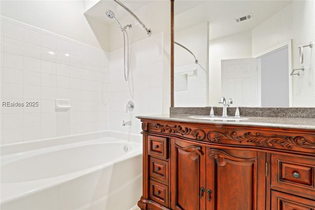 APT-3710 - 4 Indigo Run Dr, Condo with 2 bedrooms, 2 bathrooms and null parking in Hilton Head Island SC | Image 20