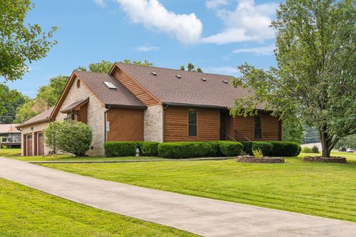 4200 Mcmahan Hollow Rd, Pleasant View, TN, 37146-8001 | Card Image