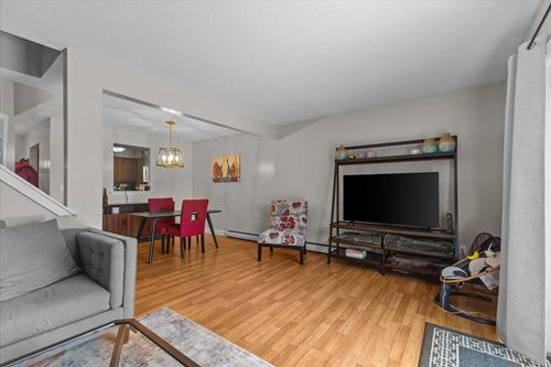 unit-204-200 Acorn Dr, Waterbury, VT, 05676-9825 | Card Image