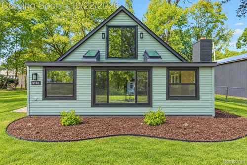 9160 Blondell Ave, White Lake, MI, 48386-4207 | Card Image