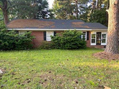 1104 Robert Rd W, Wilson, NC, 27893-2847 | Card Image