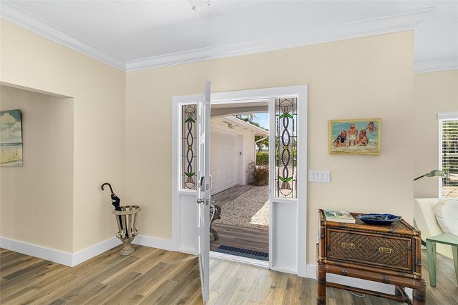 926 Pebble Ln, House other with 3 bedrooms, 2 bathrooms and null parking in Indian River Shores FL | Image 6