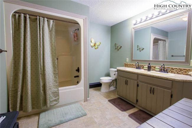 581 N Fork New River Rd, House other with 4 bedrooms, 3 bathrooms and null parking in Lansing NC | Image 33