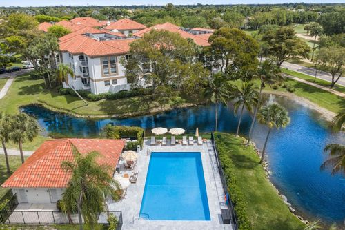 302-7370 Orangewood Ln, Boca Raton, FL, 33433-7483 | Card Image