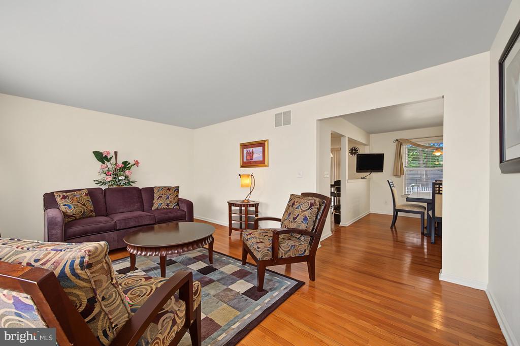 Residential in MAYS LANDING 4