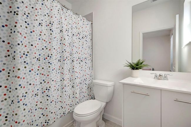 2455 Nw 119 Th Ter, Home with 3 bedrooms, 3 bathrooms and null parking in Miami FL | Image 27