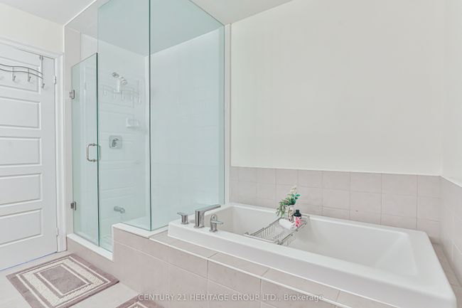 20 Vantage Loop, House attached with 4 bedrooms, 4 bathrooms and 2 parking in Newmarket ON | Image 25