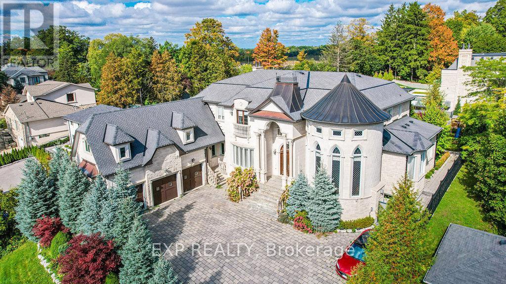 Residential in Vaughan (Islington Woods) 5