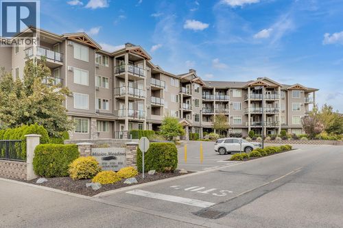 118-3731 Casorso Rd, Kelowna, BC, V1W5E9 | Card Image