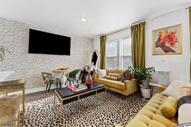 1465 E 2 Nd St, Home with 4 bedrooms, 4 bathrooms and null parking in Plainfield NJ | Image 6