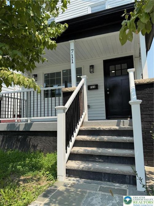 711 S Hanover St, Nanticoke, PA, 18634-3118 | Card Image