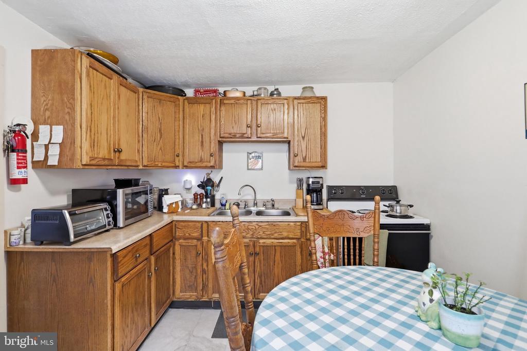 Residential Income in FUNKSTOWN 3