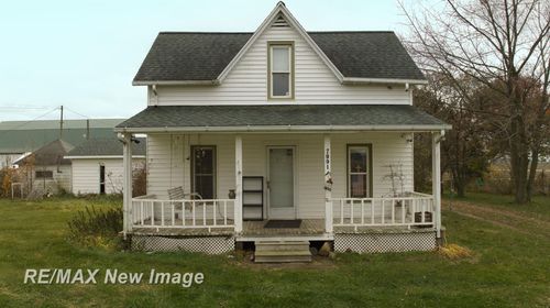 7991 W Dixon Rd, Reese, MI, 48757-9218 | Card Image