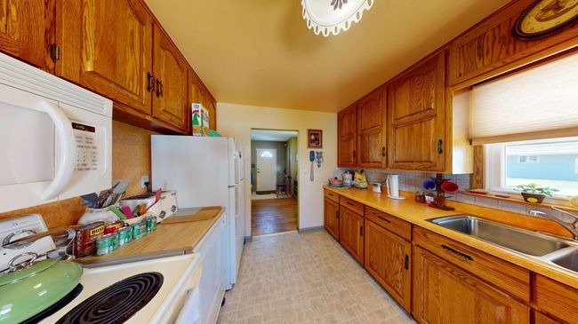 Kitchen | Image 6