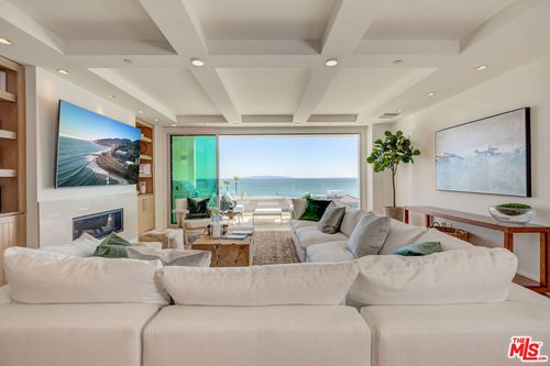 apt-307-17325 Castellammare Dr, Pacific Palisades, CA, 90272-4837 | Card Image
