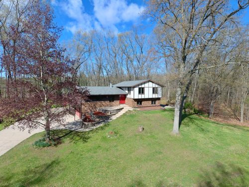18121 136th Ave, Nunica, MI, 49448-9686 | Card Image