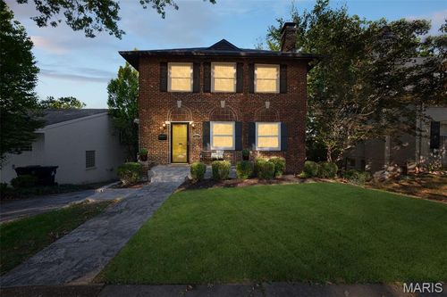 515 N Bemiston Ave, University City, MO, 63130-3905 | Card Image
