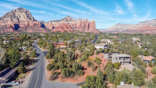 89-310 Mountain Shadows Dr, Sedona, AZ, 86336-4622 | Card Image