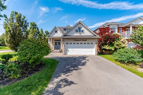 2 Sprucewood Cres, Bowmanville, ON, L1C5C6 | Card Image