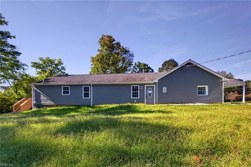 103 Wilson Cir, Williamsburg, VA, 23188-1072 | Card Image