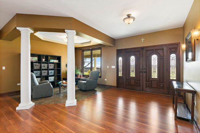 550 Maplewood Rd, House other with 6 bedrooms, 6 bathrooms and 3 parking in Somonauk IL | Image 5