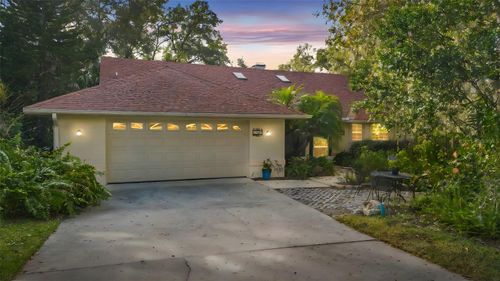 1136 W Glen Falls Road, Deland, FL, 32720 | Card Image