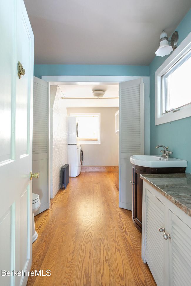 Laundry & Half Bath | Image 42