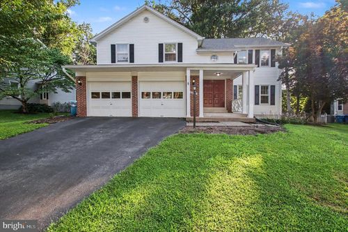 6570 Rockland Dr, CLIFTON, VA, 20124-2412 | Card Image