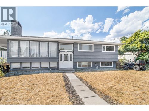 700 Matt Rd, Kelowna, BC, V1X3V9 | Card Image