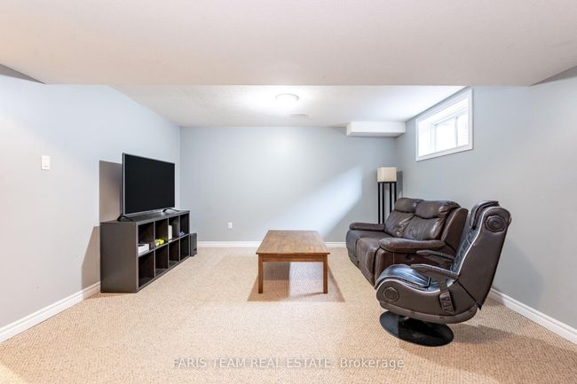 34 Quigley St, House attached with 3 bedrooms, 2 bathrooms and 2 parking in Angus ON | Image 16