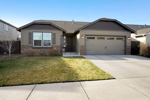 2378 Nw Kingwood Ave, Redmond, OR, 97756-6102 | Card Image