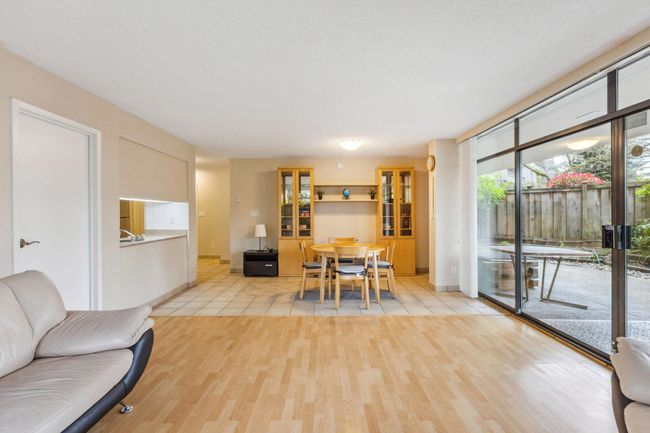 102 - 5932 Patterson Avenue, Condo with 2 bedrooms, 1 bathrooms and 1 parking in Burnaby BC | Image 12