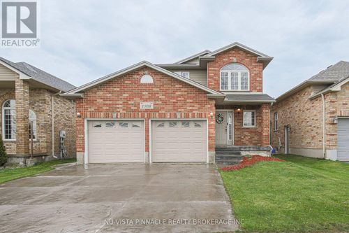 1908 Coronation Dr, London, ON, N6G0A5 | Card Image