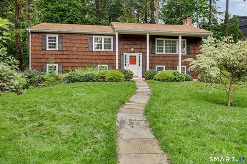 11 Lycett Ct, Norwalk, CT, 06850-1801 | Card Image