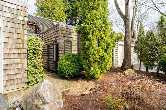7705 Raintree Court, Townhouse with 4 bedrooms, 3 bathrooms and 4 parking in Vancouver BC | Image 2