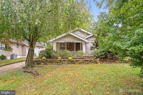 309 Lincoln Ave, Hightstown, NJ, 08520-4119 | Card Image