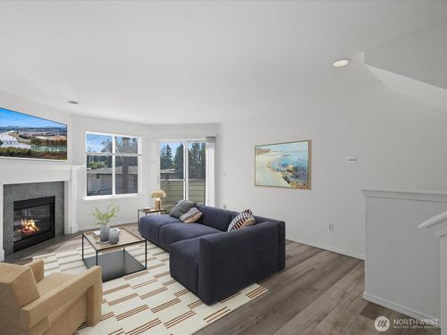 13713 Greenwood Avenue N, Seattle, WA, 98133 | Card Image