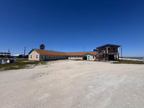 1301 N Ocean Dr, Port Lavaca, TX, 77979-5862 | Card Image