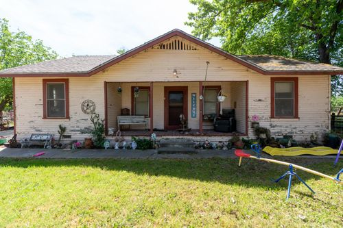 45777 Valeria Ave, Dos Palos, CA, 93620-9404 | Card Image